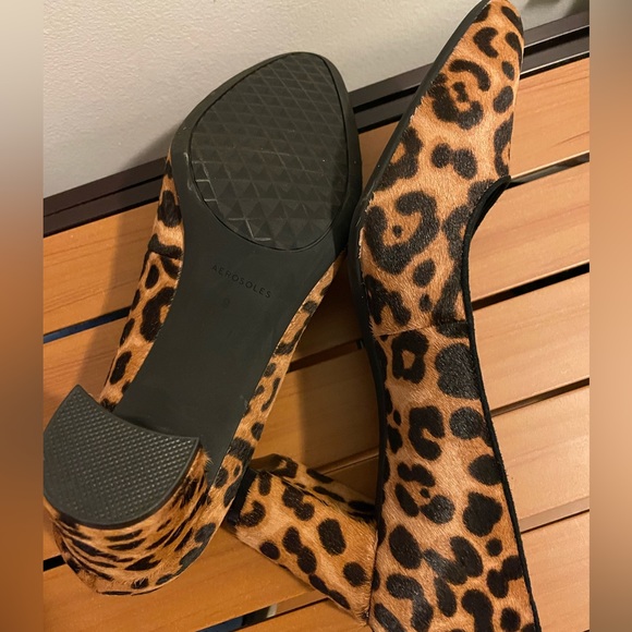 Never worn leopard print shoes. Aerosols size 9 - Picture 1 of 3